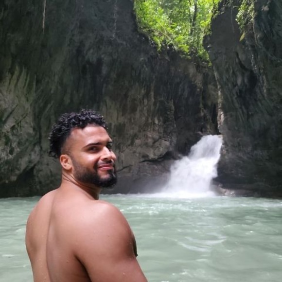 Meet your Posher, Joseph - Picture 1 of 1